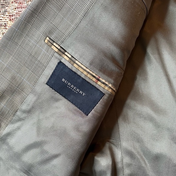 Burberry Sportcoat - Picture 2 of 7